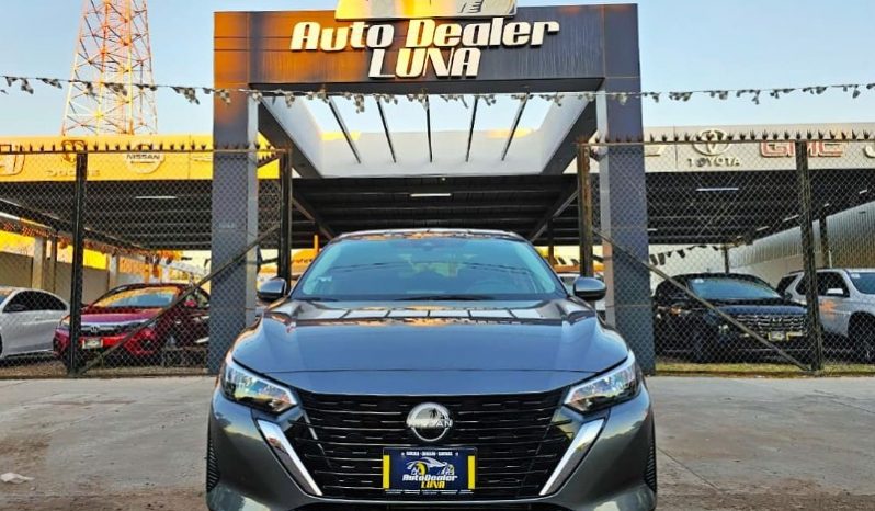 Nissan Sentra 2024 lleno