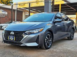 Nissan Sentra 2024 lleno