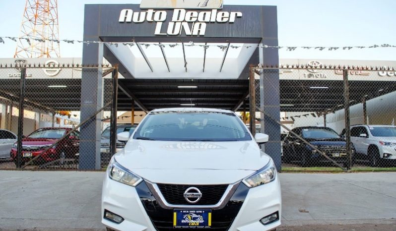 Nissan Versa 2022 lleno