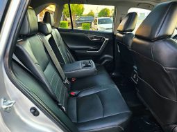 Toyota Rav-4 2024 lleno