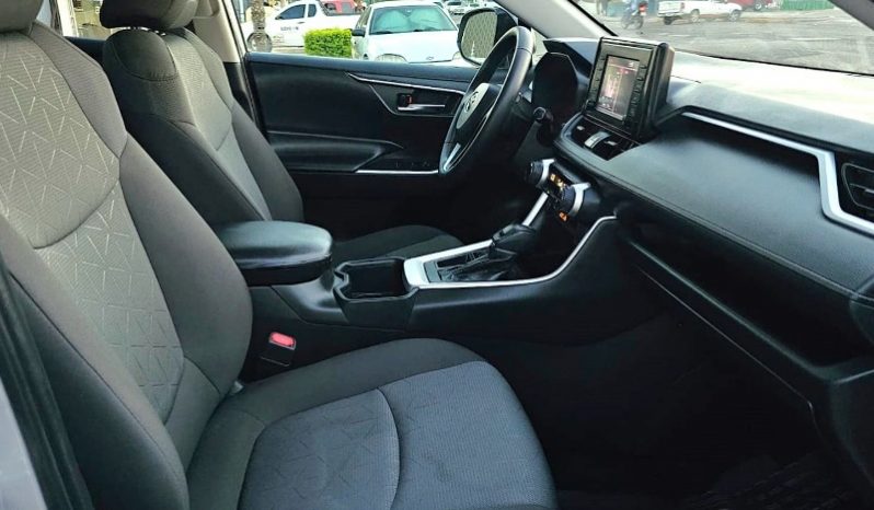 Toyota Rav4 2022 lleno