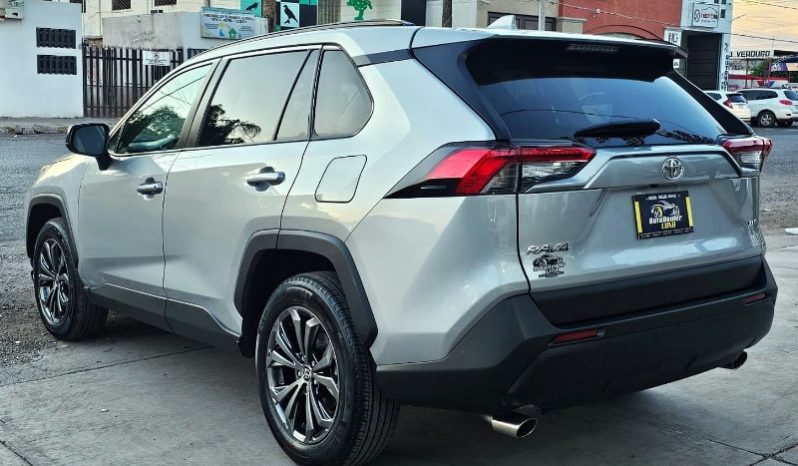 Toyota Rav4 2022 lleno