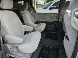 Toyota Sienna 2017 lleno