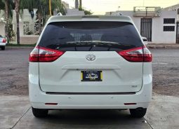 Toyota Sienna 2017 lleno