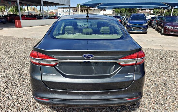 Ford Fusion 2017 lleno