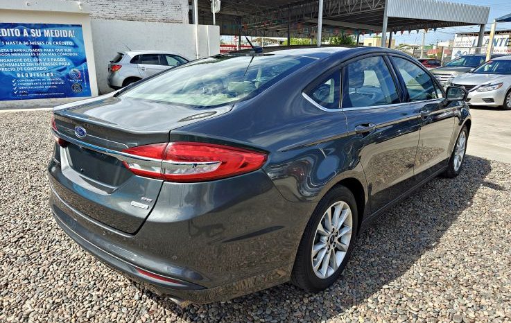 Ford Fusion 2017 lleno