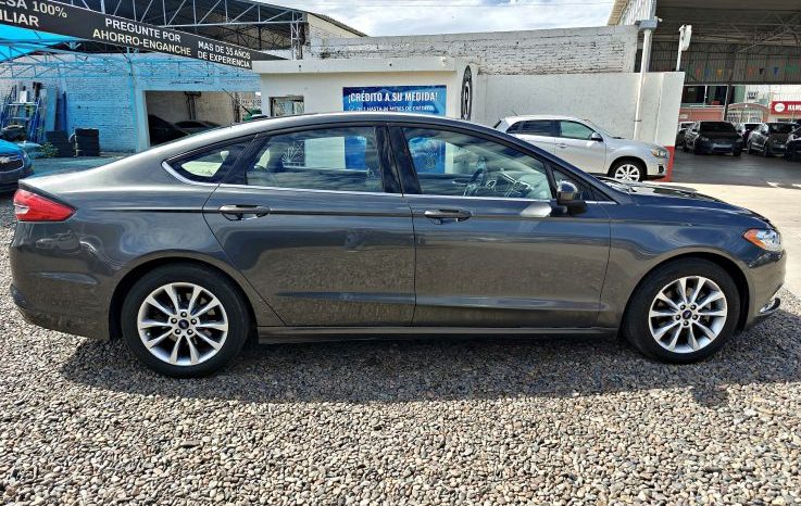 Ford Fusion 2017 lleno