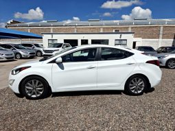 Hyundai Elantra 2016 lleno