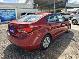 Hyundai Elantra 2016 lleno