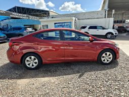 Hyundai Elantra 2016 lleno