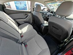 Hyundai Elantra 2016 lleno