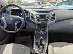Hyundai Elantra 2016 lleno