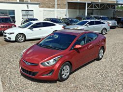 Hyundai Elantra 2016 lleno