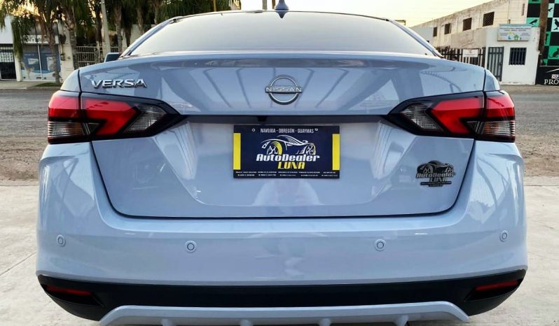 Nissan Versa 2025 lleno
