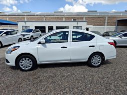 Nissan Versa 2016 lleno