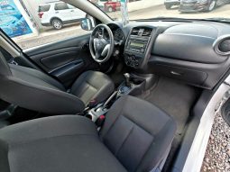 Nissan Versa 2016 lleno