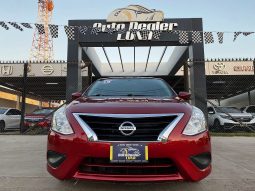 Nissan Versa 2019 lleno