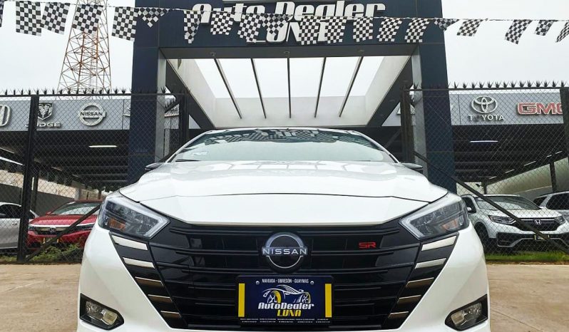 Nissan Versa 2024 lleno