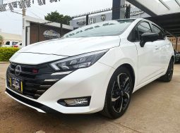 Nissan Versa 2024 lleno