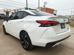 Nissan Versa 2024 lleno