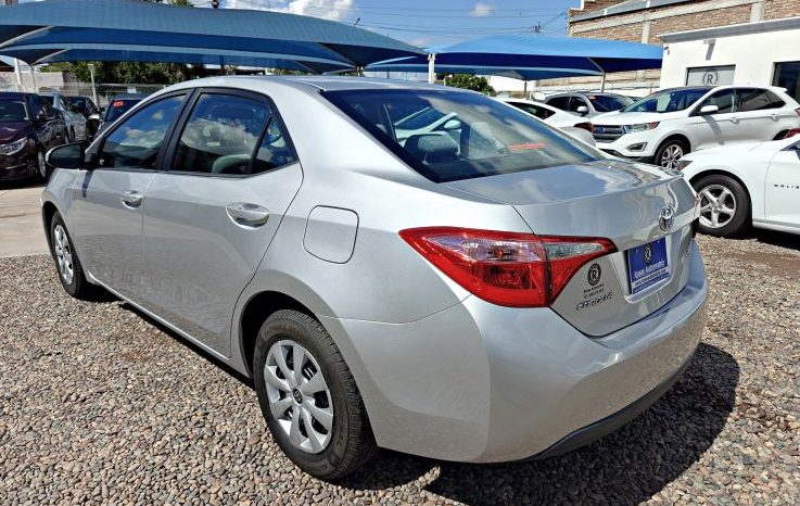 Toyota Corolla 2016 lleno