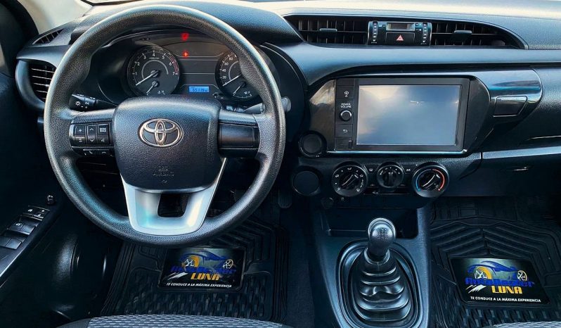 Toyota Hilux 2022 lleno