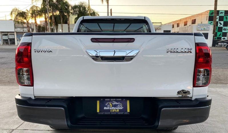 Toyota Hilux 2022 lleno