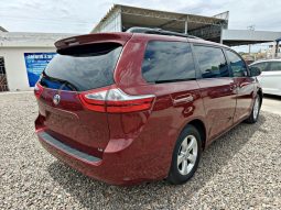 Toyota Sienna 2017 lleno