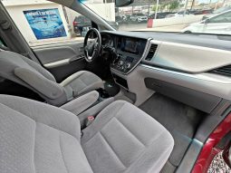 Toyota Sienna 2017 lleno
