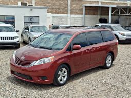 Toyota Sienna 2017 lleno