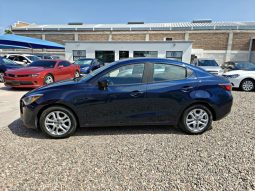 Toyota Yaris 2017 lleno