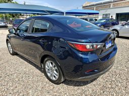 Toyota Yaris 2017 lleno