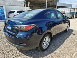 Toyota Yaris 2017 lleno