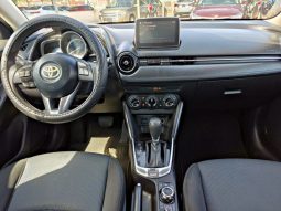 Toyota Yaris 2017 lleno