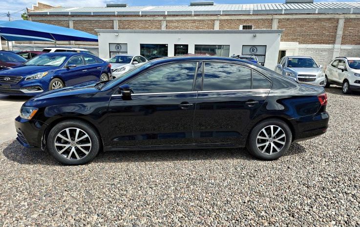 Volkswagen Jetta 2017 lleno