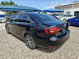 Volkswagen Jetta 2017 lleno