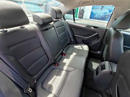 Volkswagen Jetta 2017 lleno