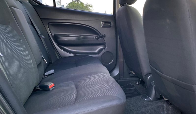 Dodge Attitude 2019 lleno