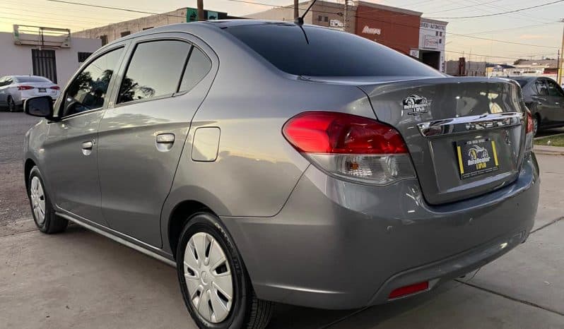 Dodge Attitude 2019 lleno