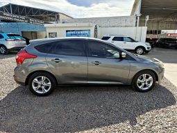 Ford Focus 2014 lleno