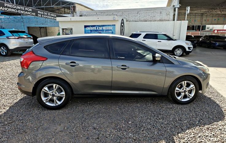 Ford Focus 2014 lleno