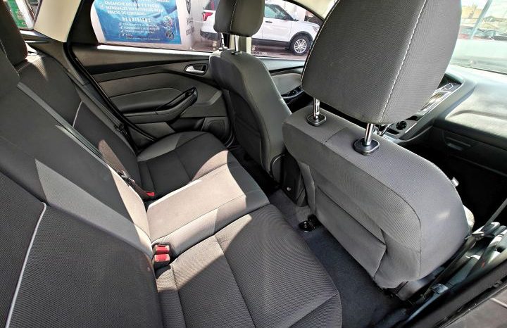 Ford Focus 2014 lleno