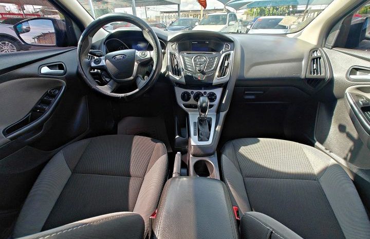 Ford Focus 2014 lleno