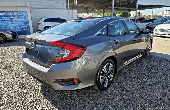 Honda Civic 2017 Gris lleno