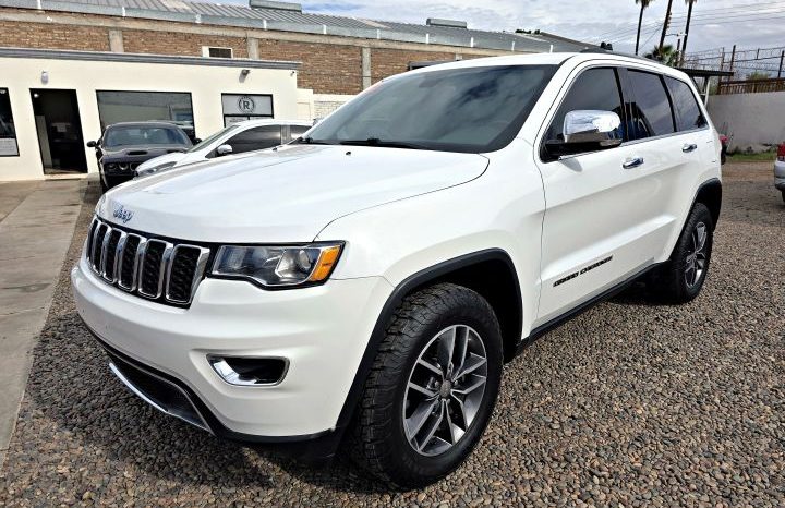 Jeep Grand Cherokee 2017 lleno