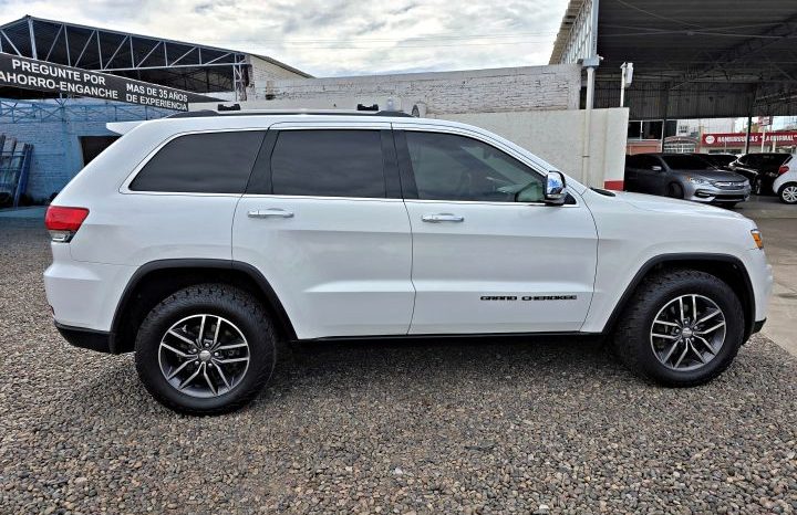 Jeep Grand Cherokee 2017 lleno