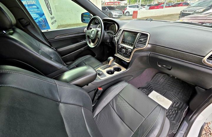 Jeep Grand Cherokee 2017 lleno
