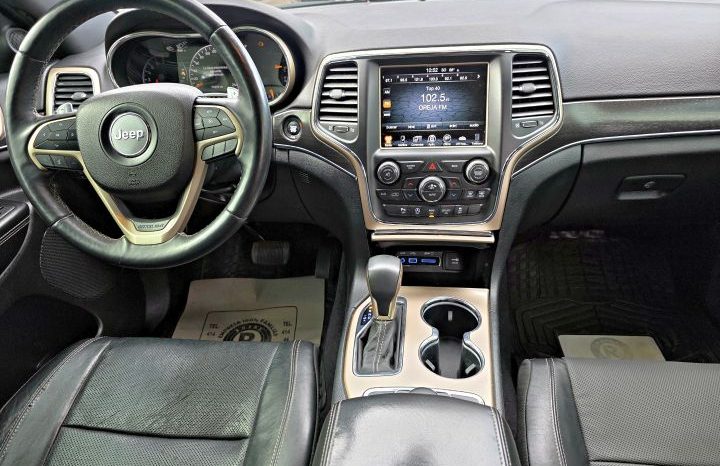 Jeep Grand Cherokee 2017 lleno