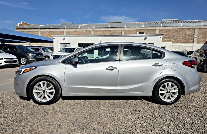 Kia Forte 2017 lleno