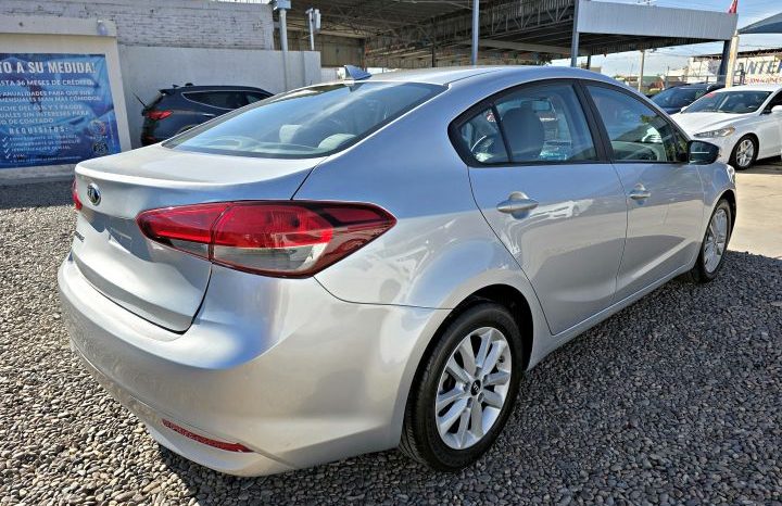 Kia Forte 2017 lleno